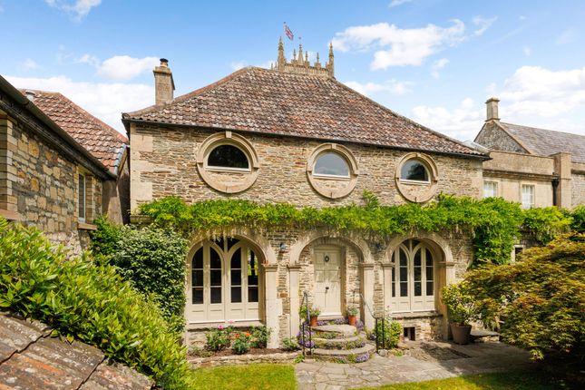 4 bedroom link detached house for sale