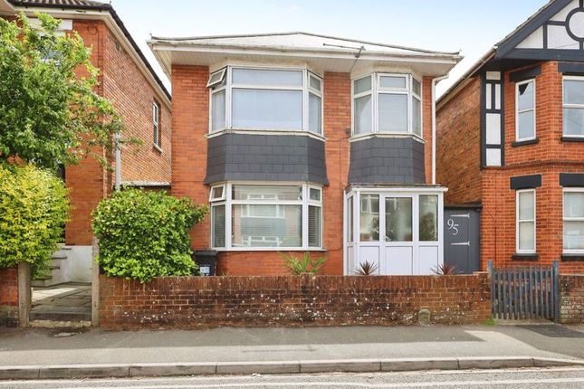 Green Road, Bournemouth BH9 3 bed detached house for sale