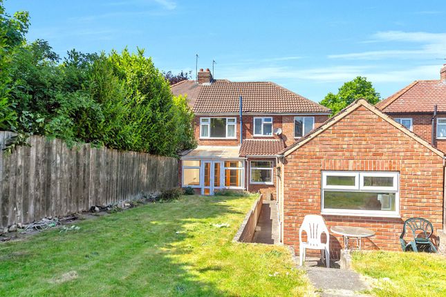 5 bedroom semi-detached house for sale