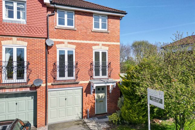 4 bedroom town house for sale