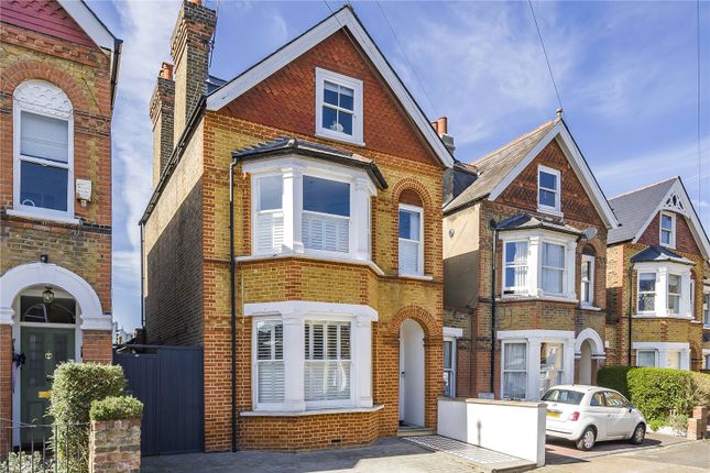 Minerva Road, Kingston upon Thames, KT1 4 bed detached house for sale