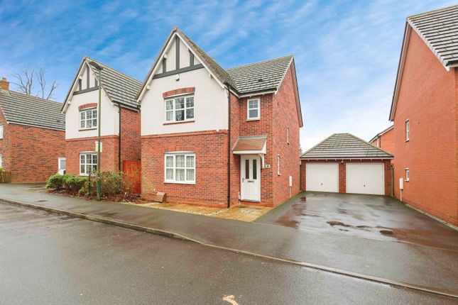 3 bed detached house