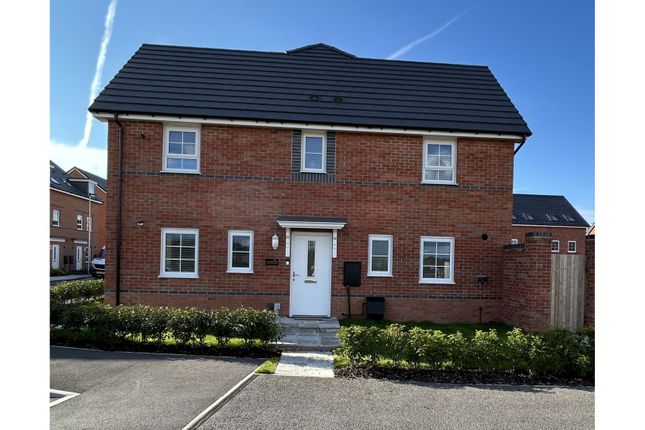 3 bed detached house