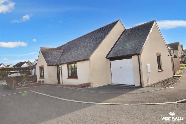 Llys Y Crofft, Whitland 3 bed detached bungalow for sale