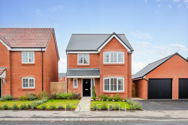 4 bed detached house