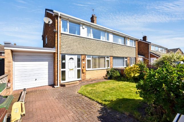 Thornleigh Crescent, Wakefield, West... 3 bed semi