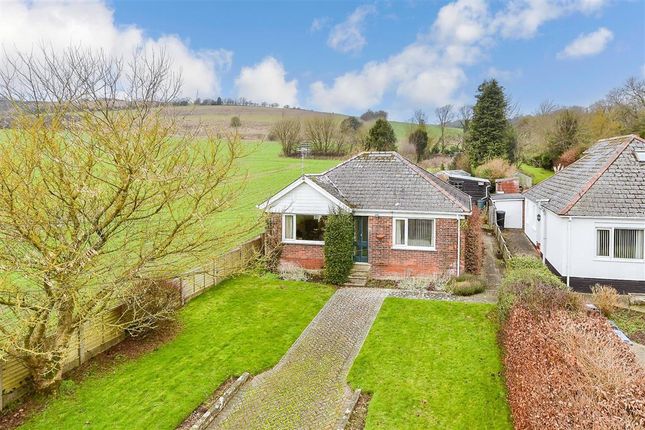 2 bed detached bungalow