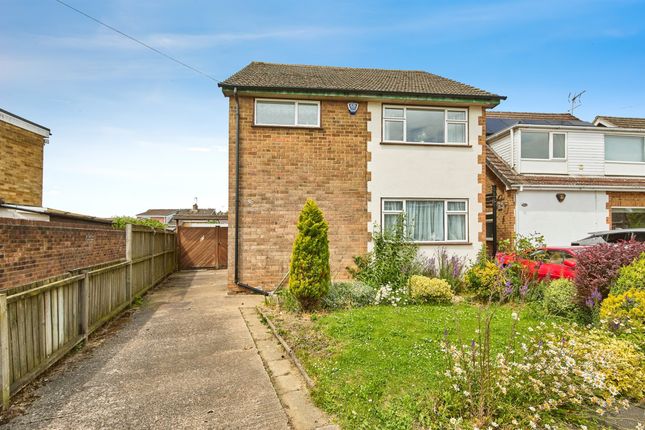 3 bed detached house