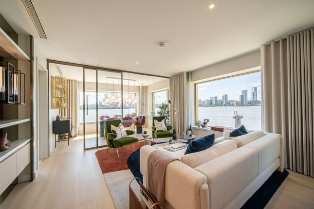 Riverscape, Royal Docks E16 2 bed flat for sale