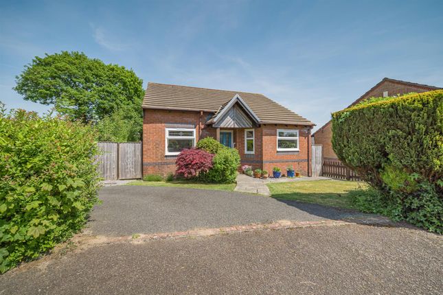 Clos Cynan, Killay, Swansea 2 bed detached bungalow for sale