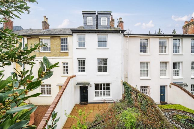 North View, Winchester, Hampshire, SO22 4 bed terraced house for sale