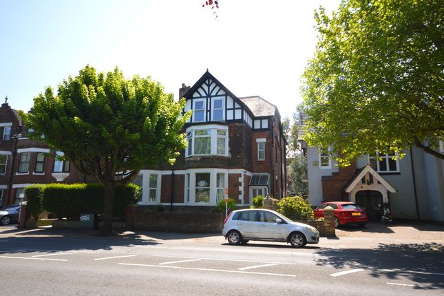 Cheriton Road, Folkestone CT19 2 bed ground floor flat for sale