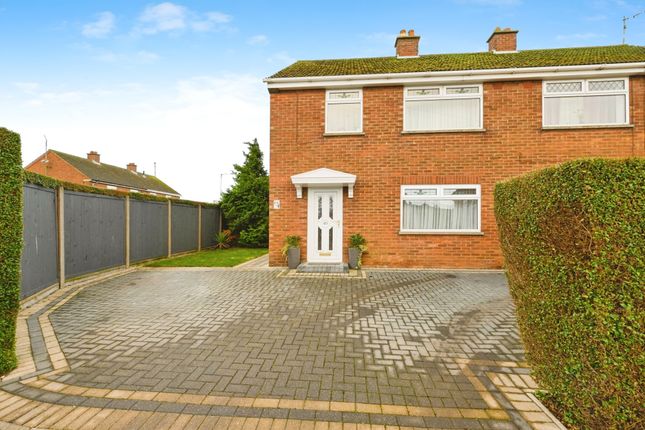 3 bedroom semi-detached house for sale