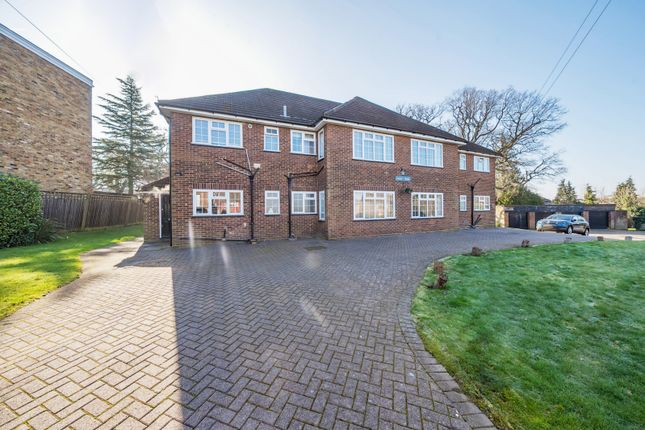 Eastbury Avenue, Northwood, Middlesex 2 bed maisonette for sale