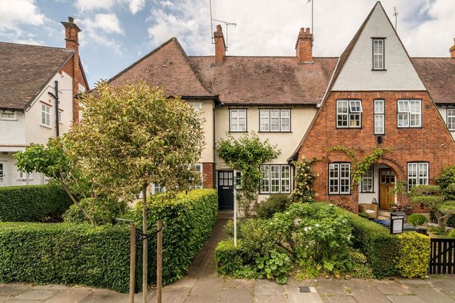 Ludlow Road, London W5 2 bed house for sale