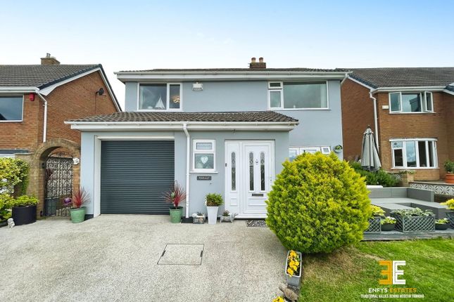 4 bed detached house