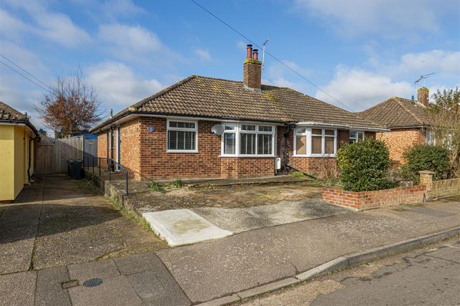 Tadworth Road, Kennington, Ashford... 2 bed semi