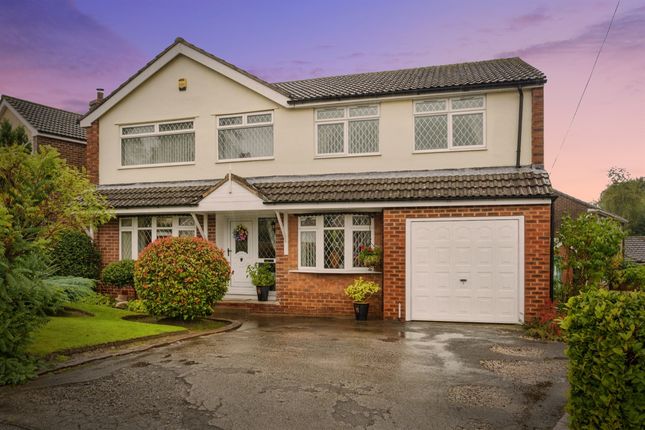 5 bed detached house