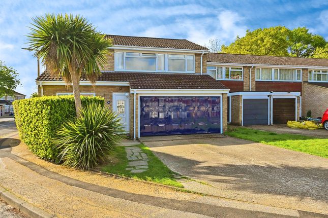 5 bedroom semi-detached house for sale