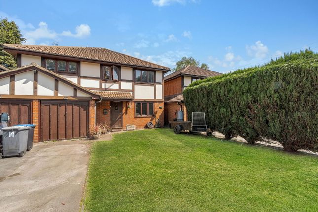 4 bed detached house