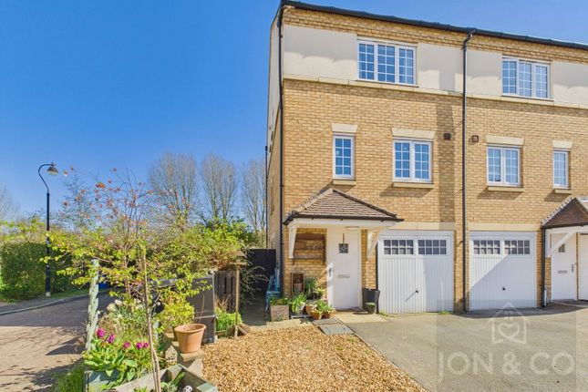 3 bed end terrace house