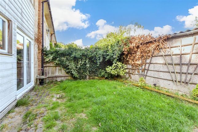 3 bed end terrace house
