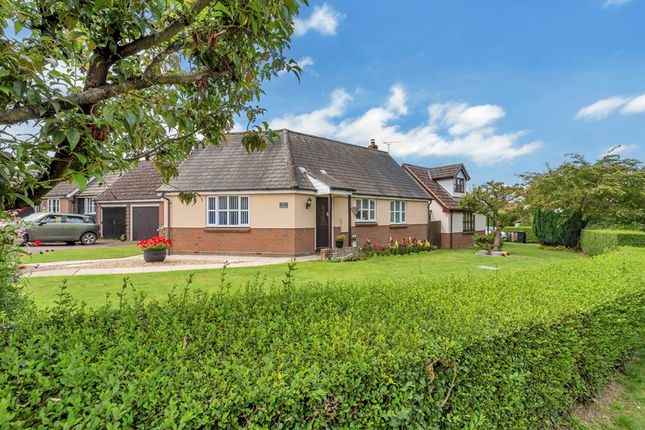 2 bedroom detached bungalow for sale