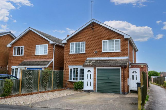 Elmtree Road, Calverton, Nottingham 4 bed detached house for sale