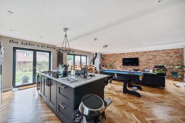 Fleet,  Hampshire,  GU52 4 bed detached house for sale