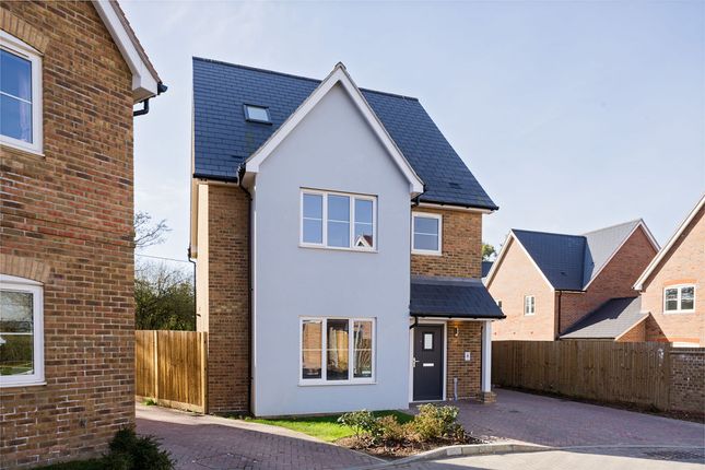 4 bedroom link detached house for sale