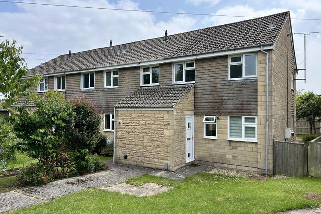 The Ridings, Kington St Michael... 3 bed semi