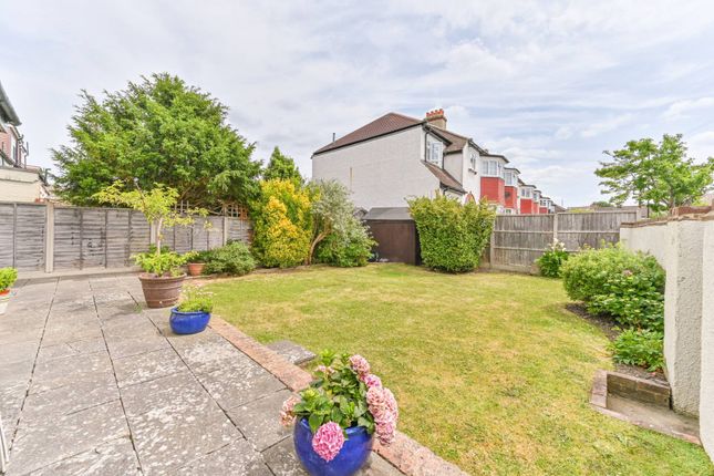 5 bedroom end of terrace house for sale