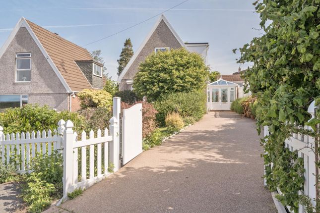 3 bed detached house