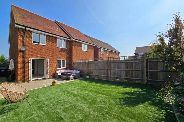 3 bed semi-detached house