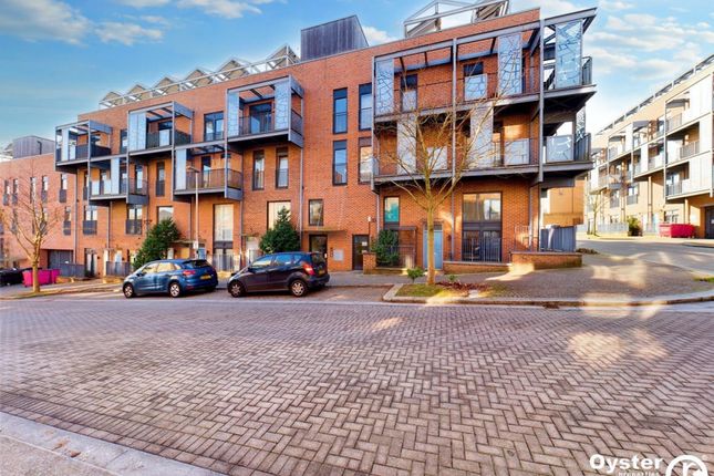 Columbia Place, Campbell Park, MK9 4 bed terraced house for sale