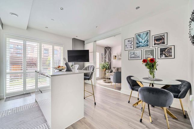 Lismore Boulevard, Colindale Gardens... 1 bed apartment for sale