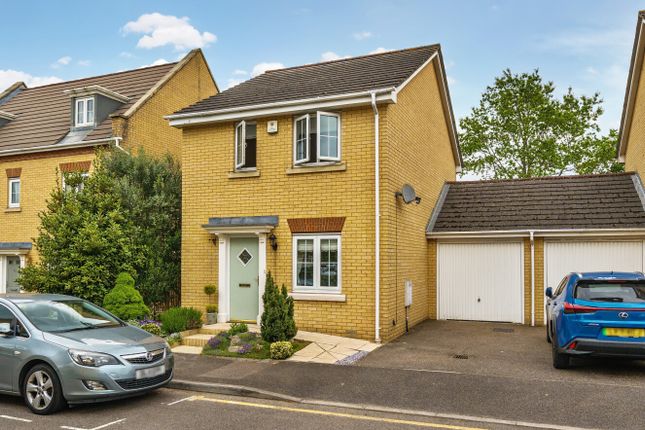3 bedroom link detached house for sale