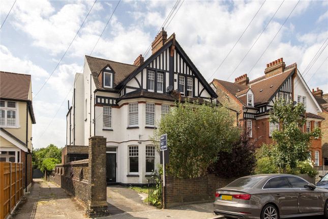 Conyers Road, London, SW16 2 bed apartment for sale