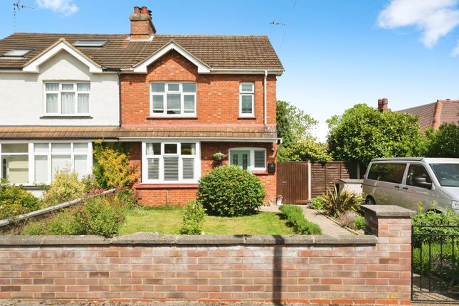2 bedroom semi-detached house for sale