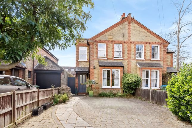 4 bedroom semi-detached house for sale