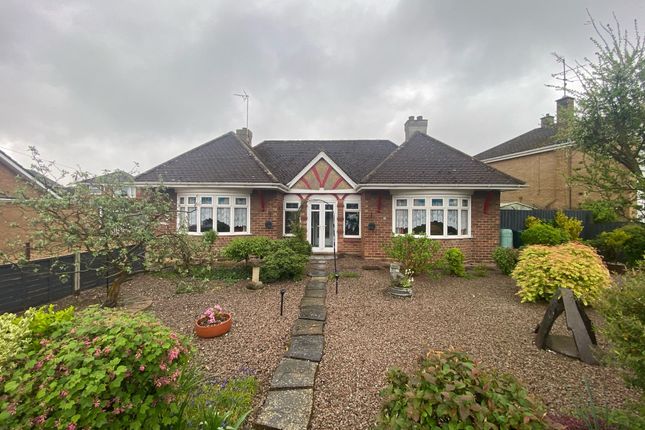 2 bed detached bungalow