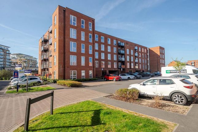 Basingstoke,  Hampshire,  RG21 2 bed flat for sale