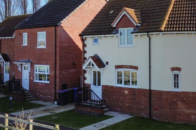 2 bedroom semi-detached house for sale