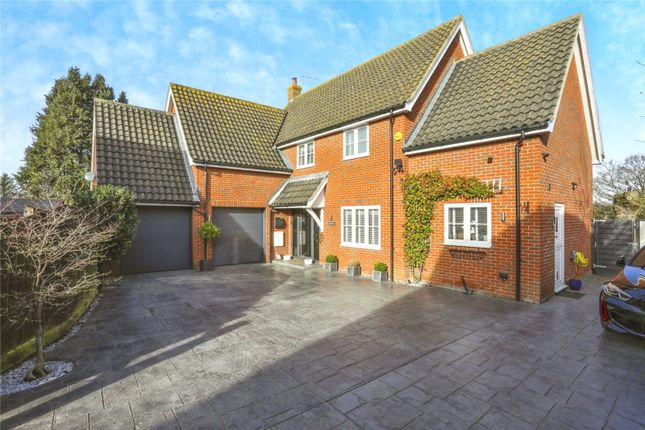 6 bedroom detached house for sale