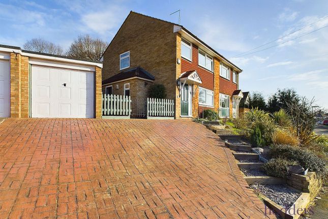 Malus Drive, Addlestone, Surrey, KT15 3 bed semi