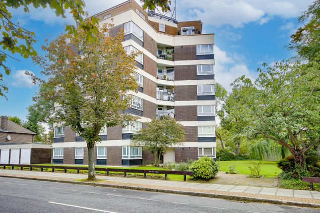 Chessing Court, Fortis Green, London, N2 Studio for sale