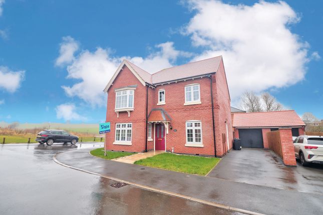 4 bed detached house