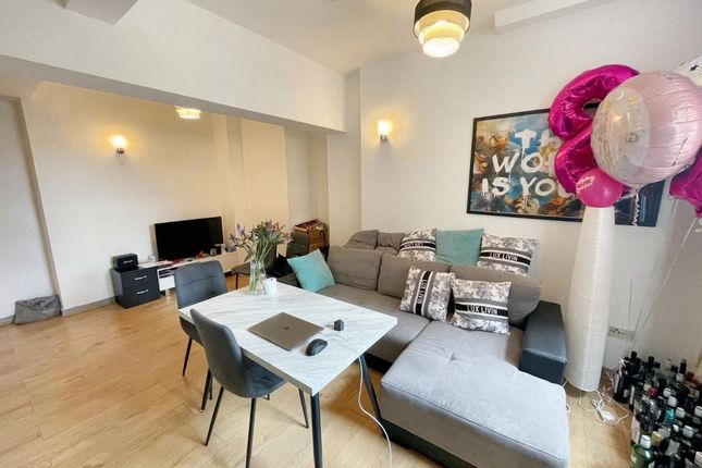 2 bed flat
