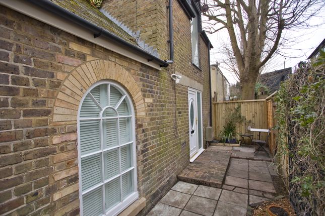 1 bedroom detached house for sale