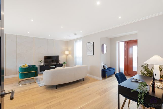 Victoria Street, St. Albans... 1 bed apartment for sale